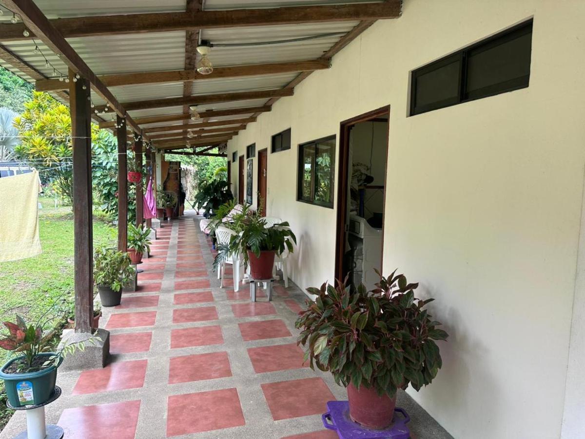 River Side Lodge Horquetas Bagian luar foto