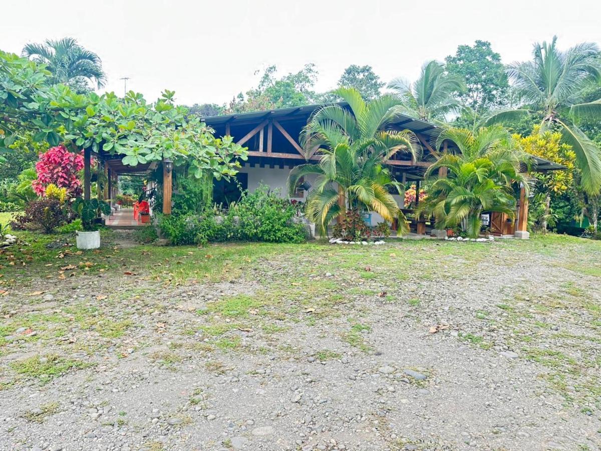 River Side Lodge Horquetas Bagian luar foto