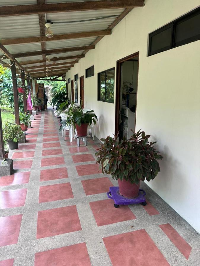 River Side Lodge Horquetas Bagian luar foto